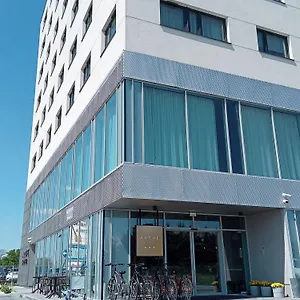 *** Hotel Arche Airport Polen